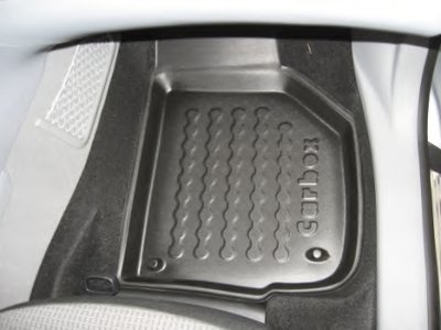 Резиновый коврик с защитными бортами Carbox Floor CARBOX