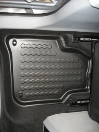 Резиновый коврик с защитными бортами Carbox Floor CARBOX