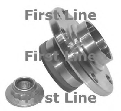 Комплект подшипника ступицы колеса FIRST LINE