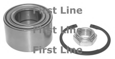 Комплект подшипника ступицы колеса FIRST LINE