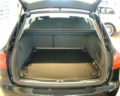 Лоток багажного/грузового отсека Carbox Form CARBOX