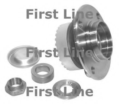 Комплект подшипника ступицы колеса FIRST LINE