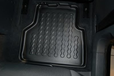 Резиновый коврик с защитными бортами Carbox Floor CARBOX