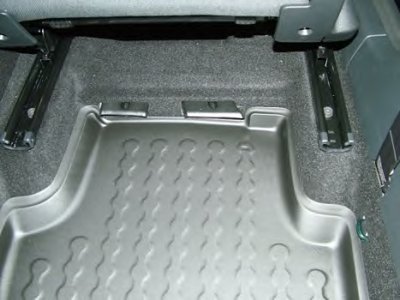 Резиновый коврик с защитными бортами Carbox Floor CARBOX